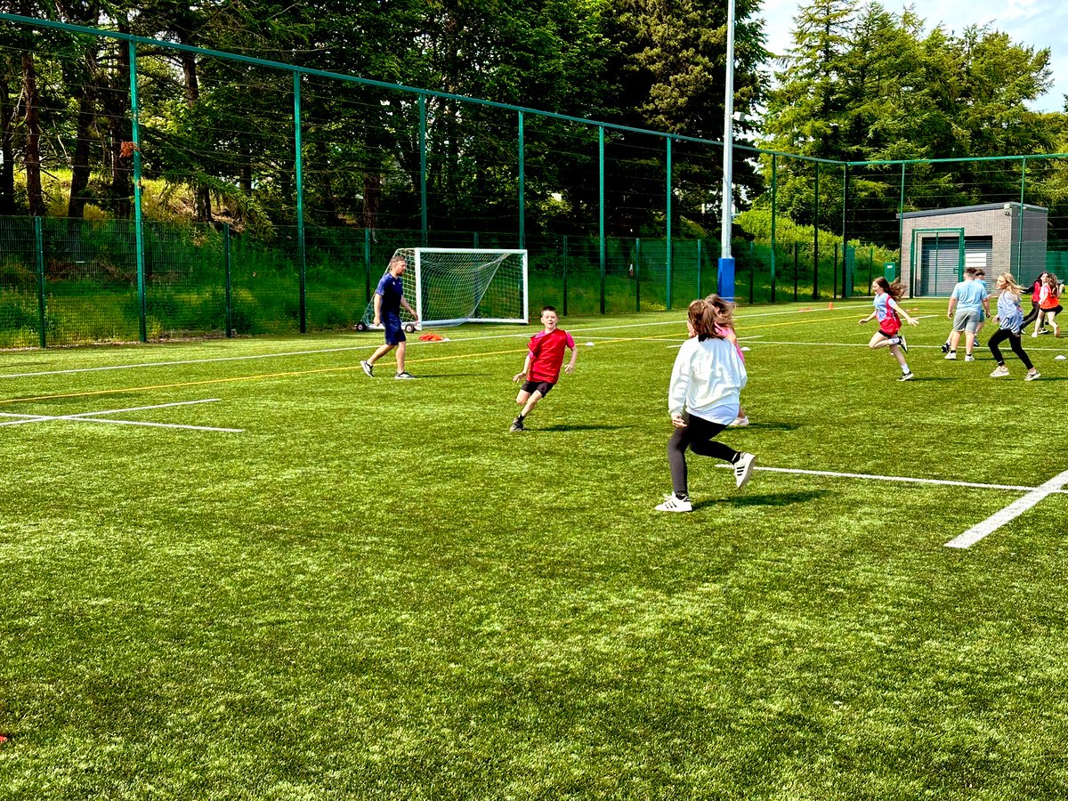 Greenfield Academy (@greenfield49911) on Twitter photo We couldn’t have a better day for our get together of the new Greenfield Academy s1. Sun is shining and our partners at <a href="/DundeeActiveSch/">Dundee ActiveSchools</a> have organised lots of fun activities. #teamgreenfield We couldn’t have a better day for our get together of the new Greenfield Academy s1. Sun is shining and our partners at <a href="/DundeeActiveSch/">Dundee ActiveSchools</a> have organised lots of fun activities. #teamgreenfield