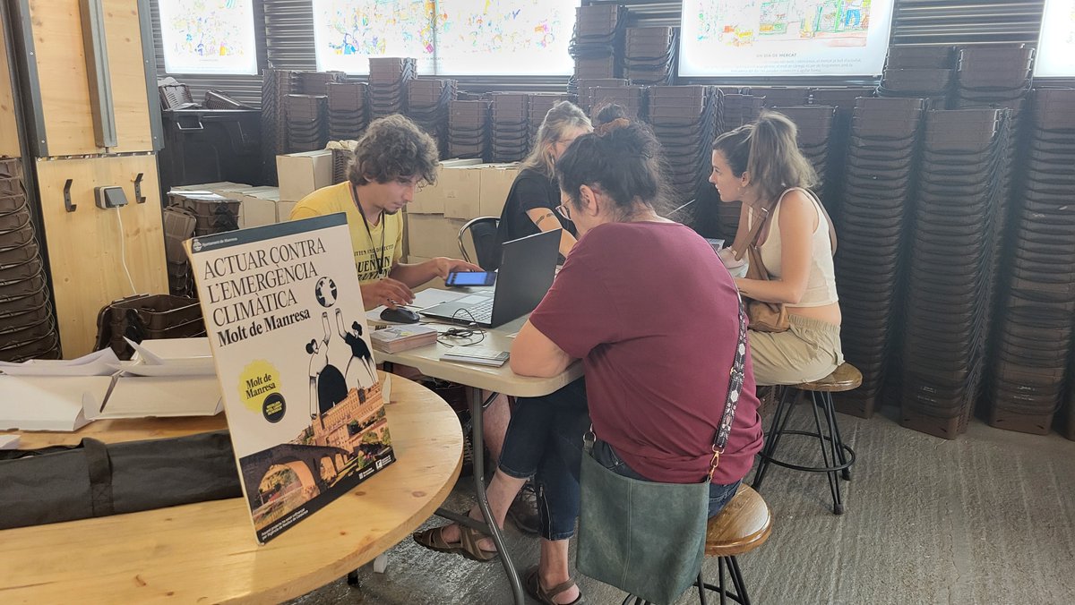 ♻️El tancament dels contenidors del Centre Històric s’ajorna fins al 30 de juny

💳El repartiment de targetes per obrir els contenidors al Mercat de Puigmercadal s’allarga fins al 28 de juny

ℹ️tuit.cat/aw5kv