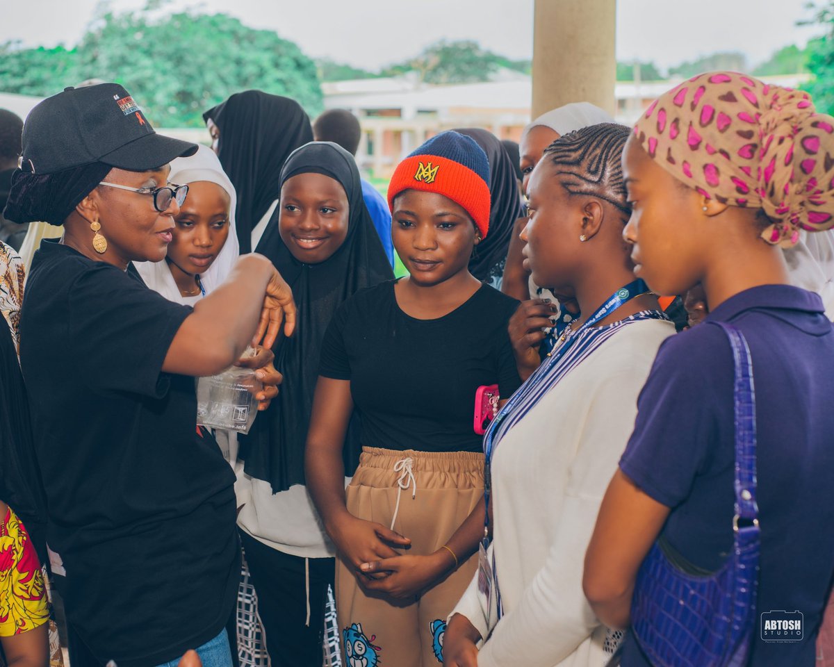 At #HealthSymposium2025, we offered:
🩺 Free BP + Blood Sugar Checks
🧪 Hepatitis B Screening
Group Health Counselling

Grateful to <a href="/Kwarapoly_sug/">Kwara State Polytechnic SUG</a> for hosting us.
Every screening is a step toward reducing the burden of cardiovascular disease.
#LifelightFoundation #MedicalOutreach