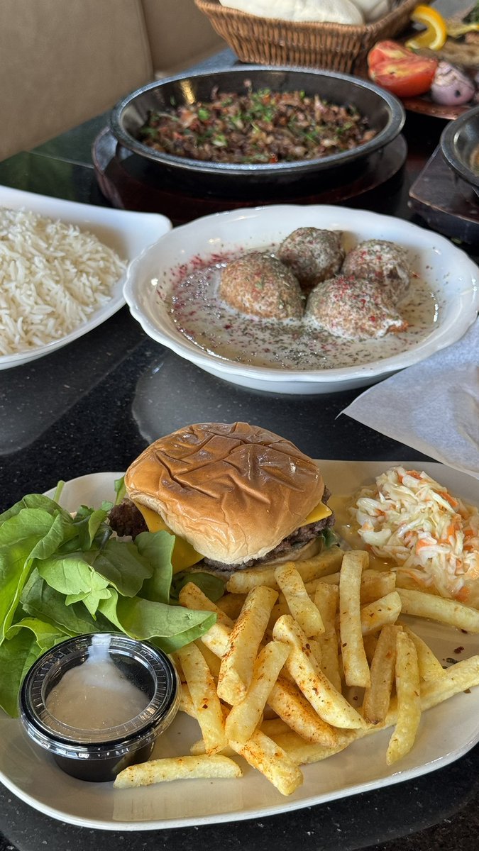 restaurant9Tab's tweet photo. مطعم مشويات الغوطه حي المصيف 
لذيييذ ويستاهل التجربه 🤯🤙🤙 #مطاعم_تبوك #تبوك #مطعم #مطاعم #مشويات #tabuk https://t.co/GYh93rmMqn