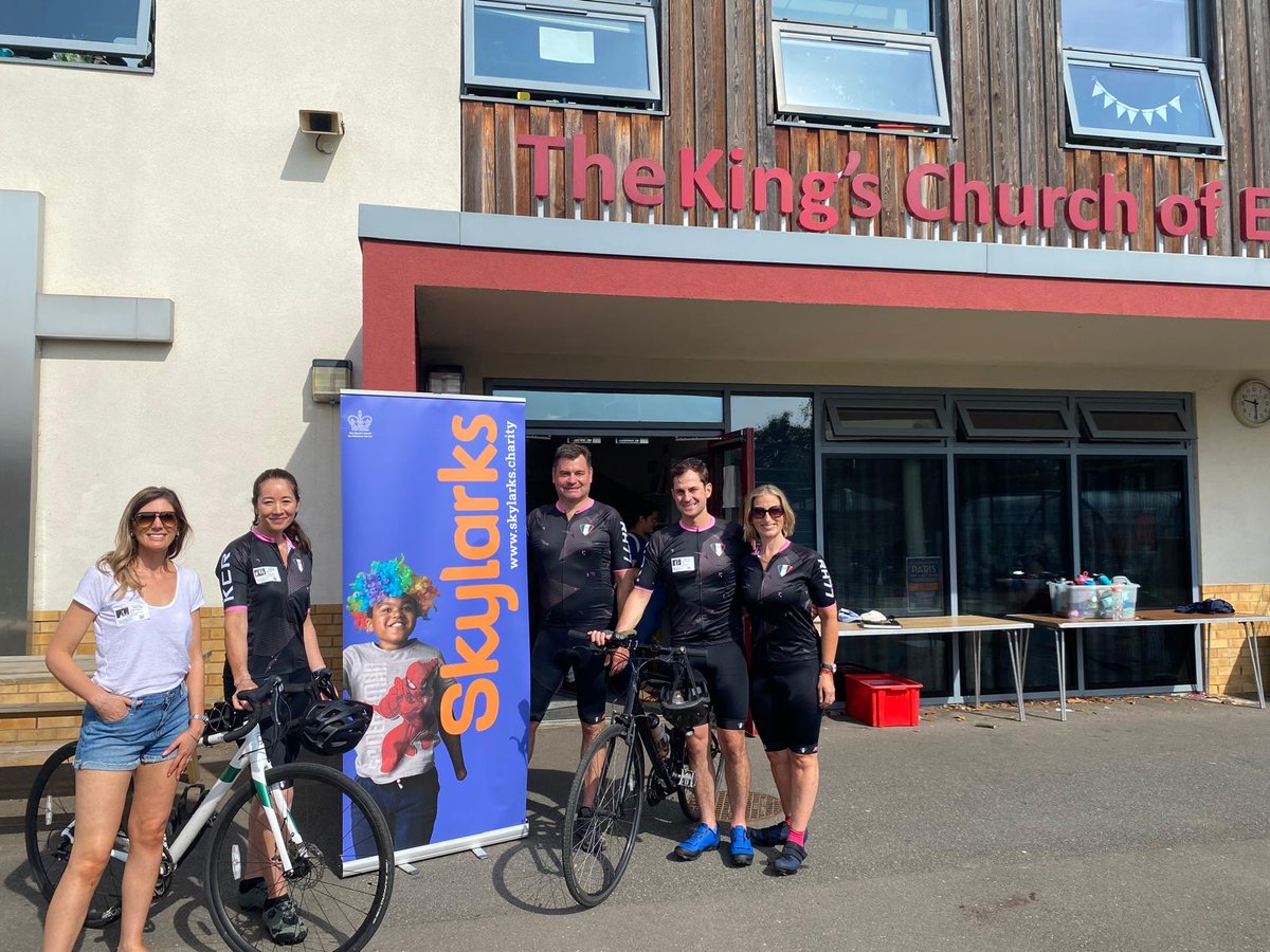 TWO WEEKS TO GO! 🚴‍♂️✨

On Friday 4th July, a dedicated team of parents from Kings C of E Primary School will embark on a 300km cycle ride from Kew to Paris 🇫🇷

Support the riders on their epic challenge 👉 loom.ly/Lav2EHo