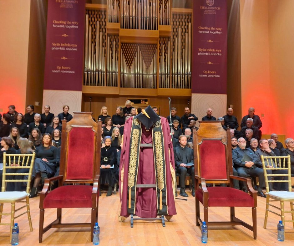 Today Stellenbosch University officially installs Governor Lesetja Kganyago as our new Chancellor. A proud moment for SU as we celebrate leadership, excellence, and the future. 🇿🇦 Follow live here: youtube.com/@SU-Live-Event…
#ChancellorInstallation