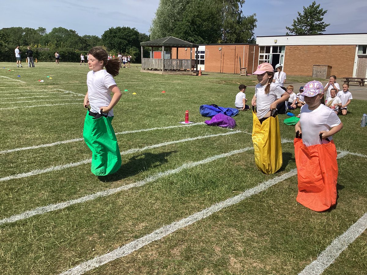 Lingfield Primary tweet media