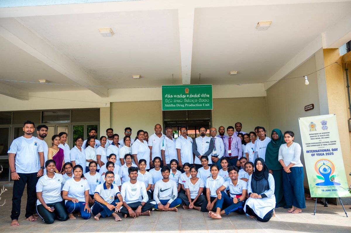 As part of the #IDY2025 celebrations being conducted across 113 Ayurveda Hospitals in 🇱🇰, a special Yoga session was held at the Siddha Teaching Hospital, Kaithady. This nationwide initiative is jointly organized by the Department of Ayurveda, Government of 🇱🇰, and the Swami