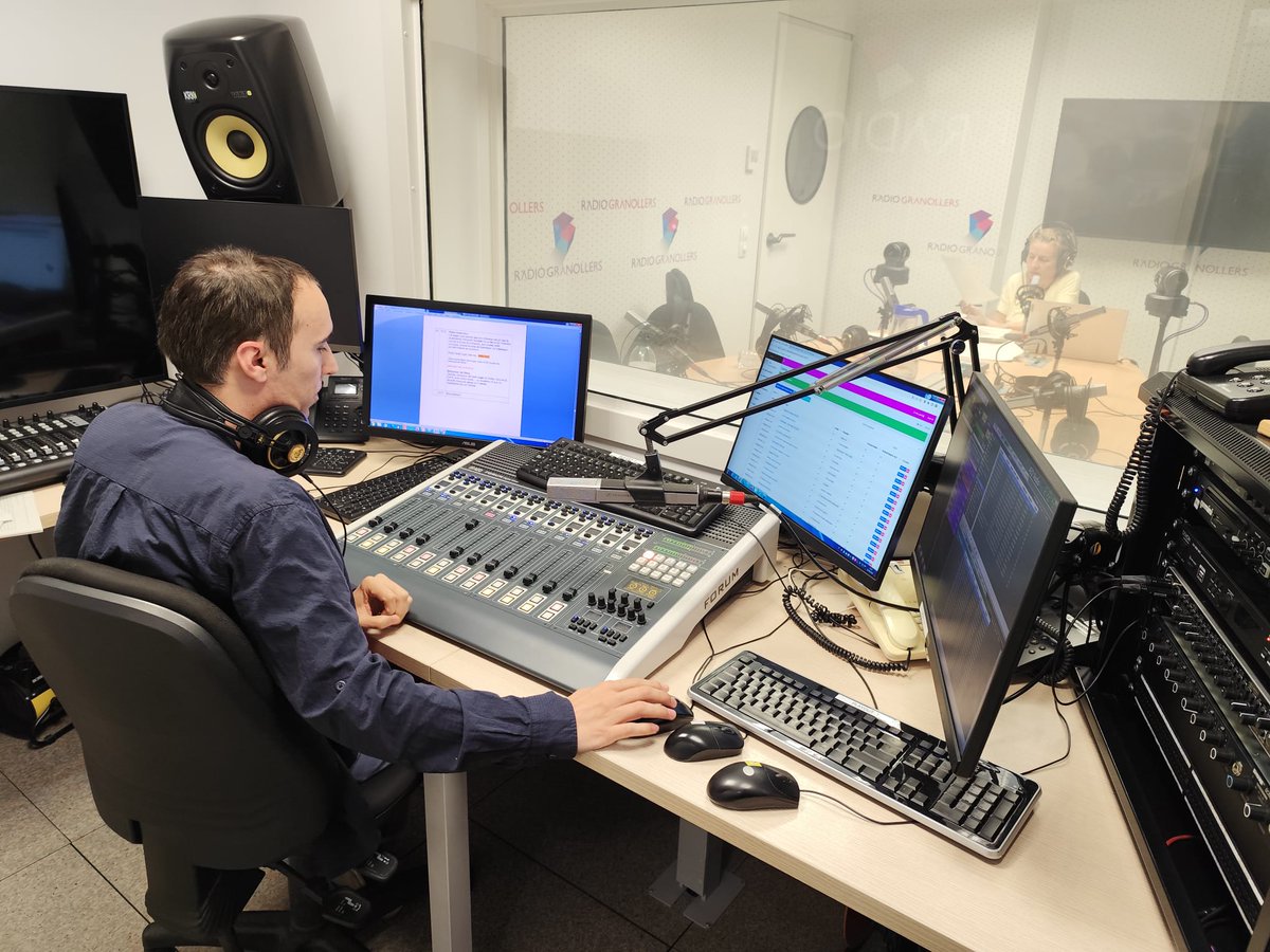 🎙️<a href="/RadioGranollers/">Ràdio Granollers</a> participa avui a #ElDiaR2025 de
<a href="/laxarxa/">La Xarxa</a> amb connexions durant tot el matí, i fins a les 13.30 h, des de Roca Umbert

📻Aquesta iniciativa vol fer valdre la tasca de les ràdios locals en la cobertura de situacions d’emergència