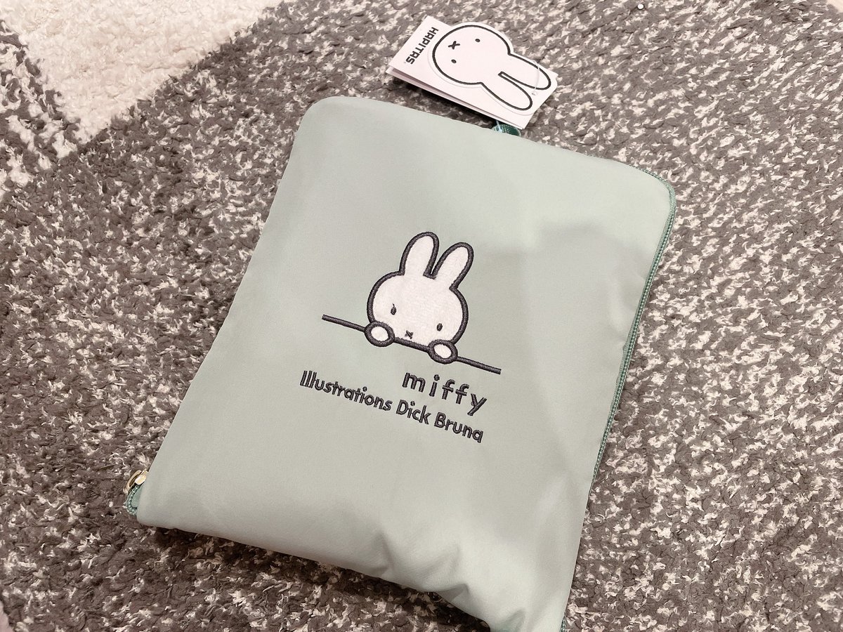 boris_daisuki's tweet photo. この色合いが最高にかわいい💚🐰 https://t.co/BgiFsV1MXS