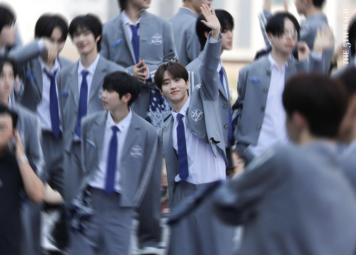 𝐭𝐡𝐞 𝟓𝐭𝐡 𝐦𝐚𝐠𝐢𝐜 tweet media