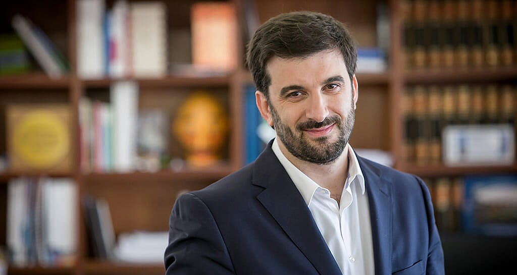 Tiago Brandão Rodrigues é o sucessor de Fortunato Frederico no grupo Kyaia dlvr.it/TLSd91