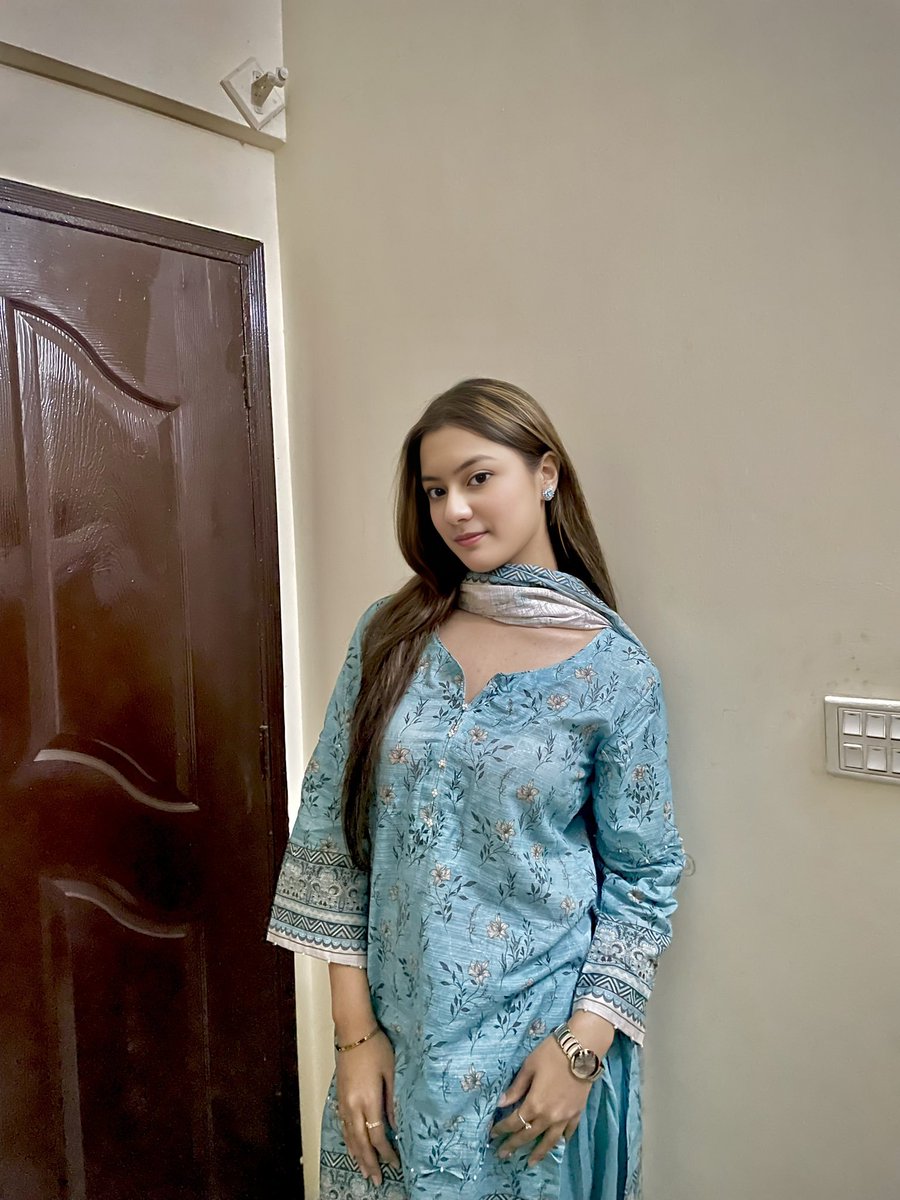 drsaniya0's tweet photo. দুই পায়ের মাঝখানে সবাই ভালোবাসা খুঁজে 🥵💔 https://t.co/Xt5EbhSN4V