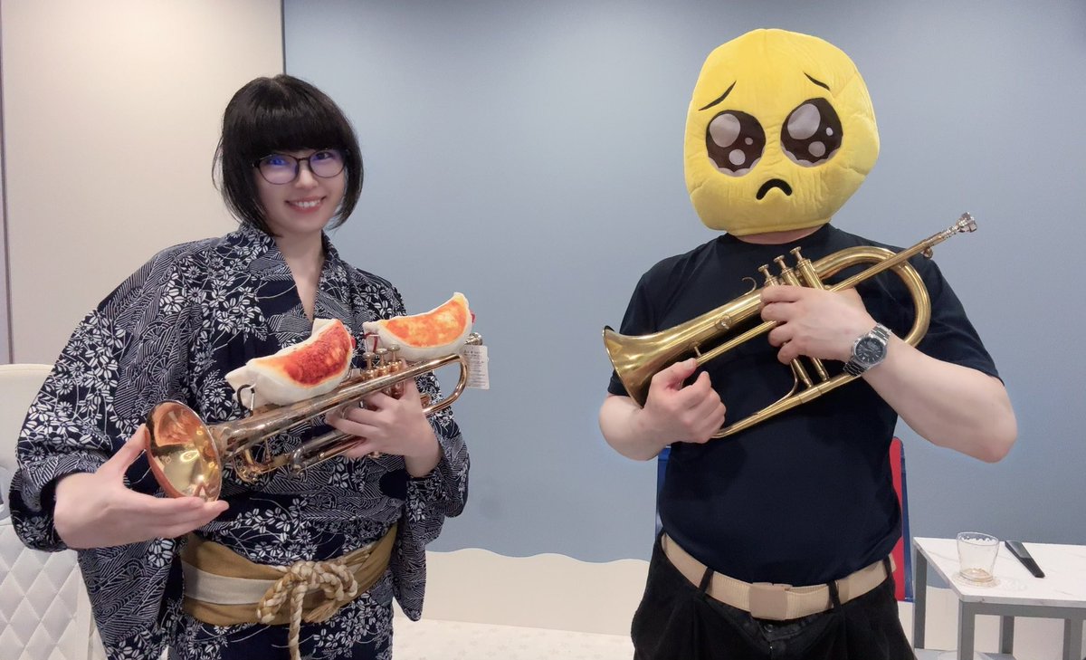 本日の対面レッスン楽しく終了✨🎶

音出ししててくださいね〜ってアイスコーヒー入れて戻ったら雪月花スタジオに焼いた餃子とよく焼いた餃子がありました🥟笑

今日はちょっとしたことで出だしの音が画期的に良くなる方法を伝授しました‼️

お疲れ様でした〜🌸