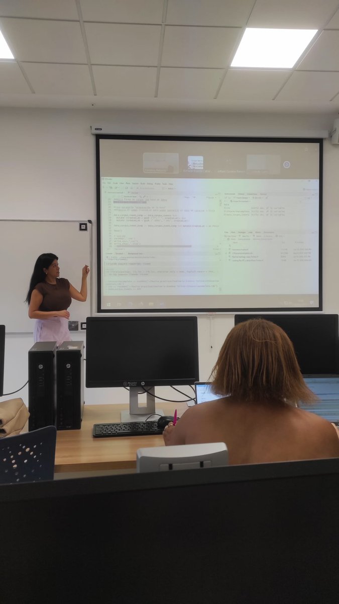 📣Segundo día del #IVInternationalWorkshop

Nos acompañan hoy <a href="/wanda_juares/">Wanda Juares</a> de la <a href="/unmdp/">Universidad Nacional de Mar del Plata</a> con su seminario sobre cómo utilizar datos de Twitter/X en la investigación social.

#30Aniversario <a href="/coideso/">COIDESO</a> <a href="/AAS_Sociologia/">Asociación Andaluza de Sociología (AAS)</a> <a href="/UCC_UHU/">UCC_UHU</a>