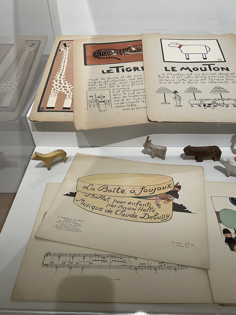 館林美術館　フランスのモダングラフィック展　毎回行っている鹿島茂さんの古書コレクション、これはほんの一部。だけど膨大、もぅ可愛らしすぎる。洗練された20世紀モダン雑誌や絵本の世界、ぜひ行ってその目で体験してください。<a href="/PASSAGEbyAR/">【棚主募集中！！】PASSAGE by ALL REVIEWS</a> <a href="/_kashimashigeru/">鹿島茂@個人アカウント</a>