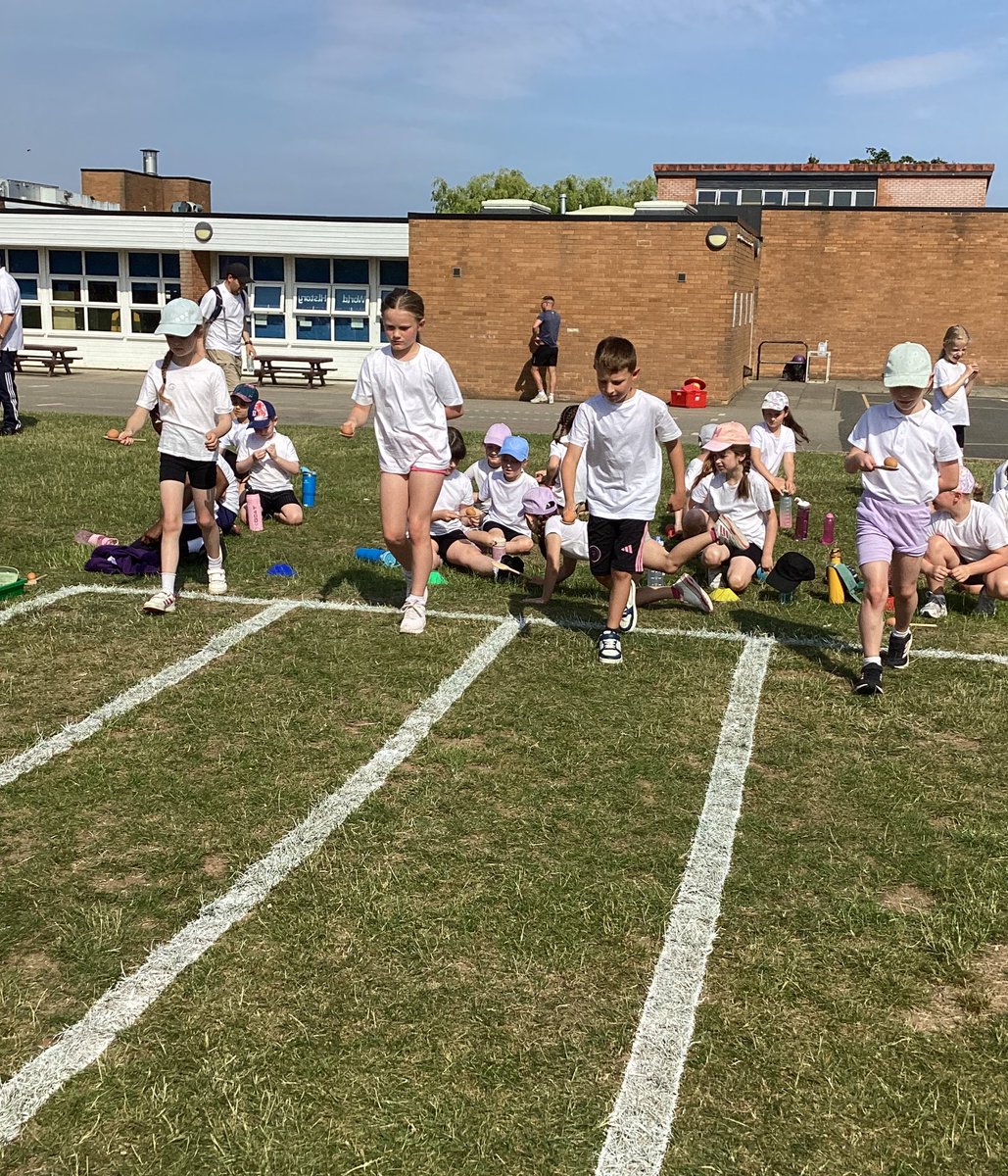 Lingfield Primary tweet media