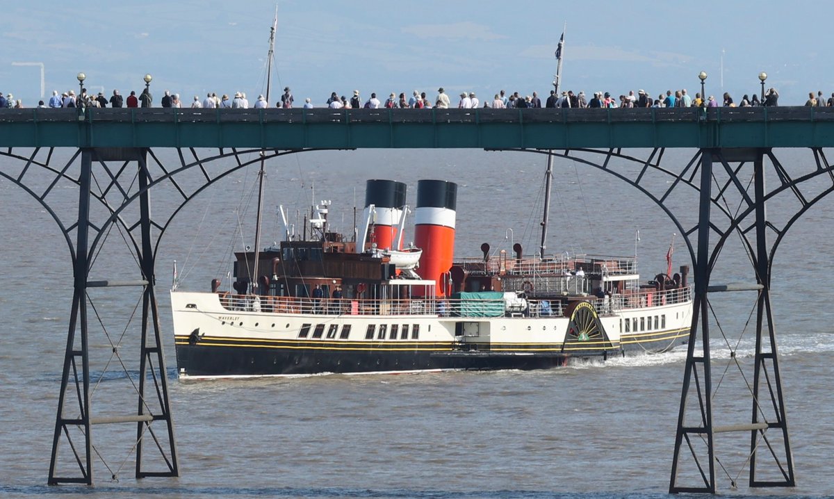 PS_Waverley's tweet image. Take a look at this stunning image of Waverley perfectly framed by @ClevedonPierG1 - captured yesterday morning (19th June) as passengers eagerly awaited to board. From Clevedon, Waverley continued her day sailing to Penarth, Ilfracombe, and along the Exmoor Coast.

The…