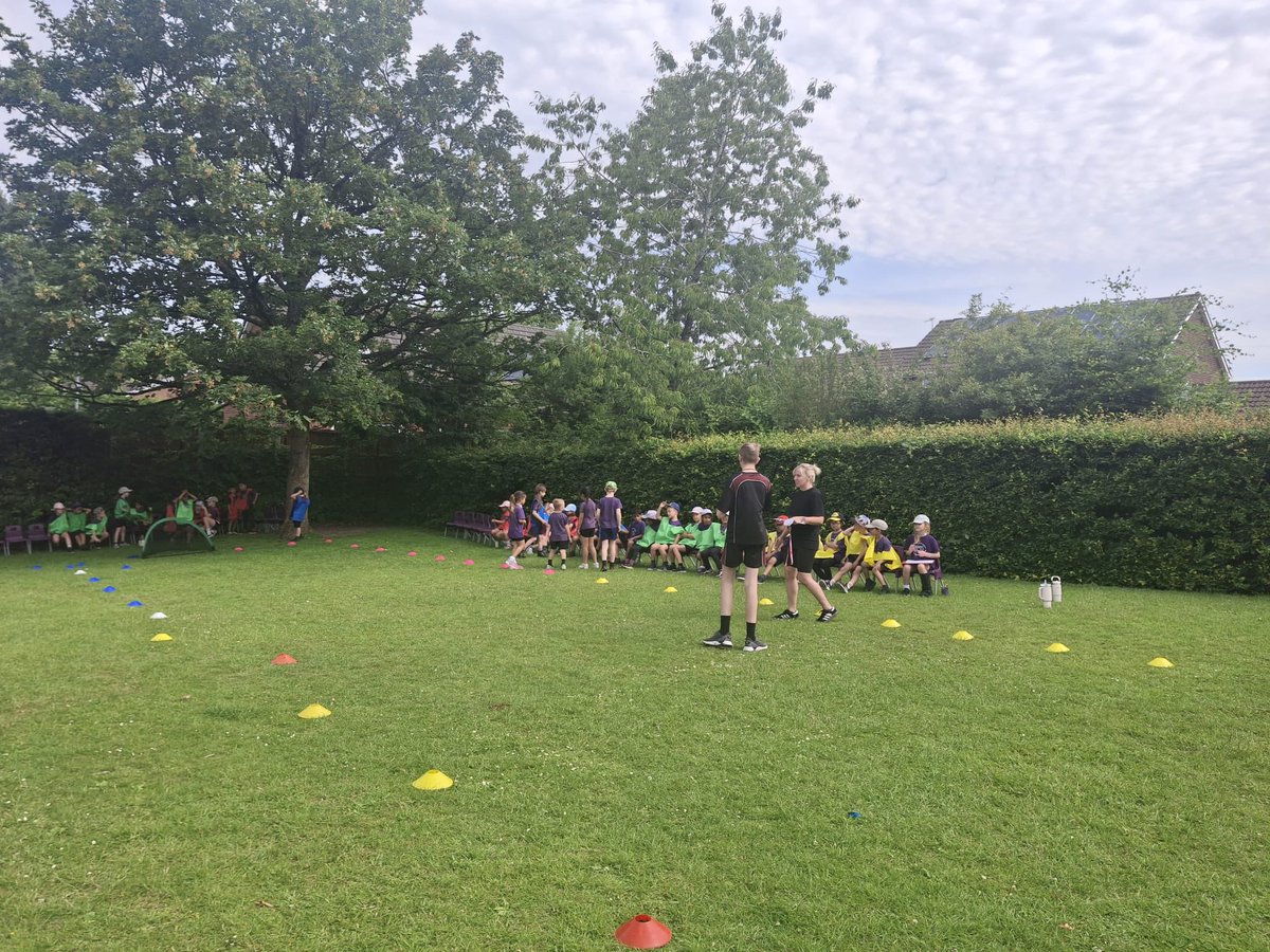 HarperGreen's tweet image. It’s a beautiful day to be outside! A great start to Lostock Primary ‘football day’ with our year 9 football leaders supporting event refereeing and organising the fixtures results #sportsleaders #sportsdevelopment #studentleadership