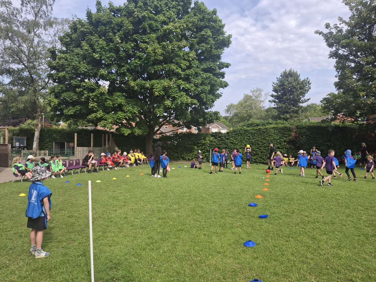 HarperGreen's tweet image. It’s a beautiful day to be outside! A great start to Lostock Primary ‘football day’ with our year 9 football leaders supporting event refereeing and organising the fixtures results #sportsleaders #sportsdevelopment #studentleadership