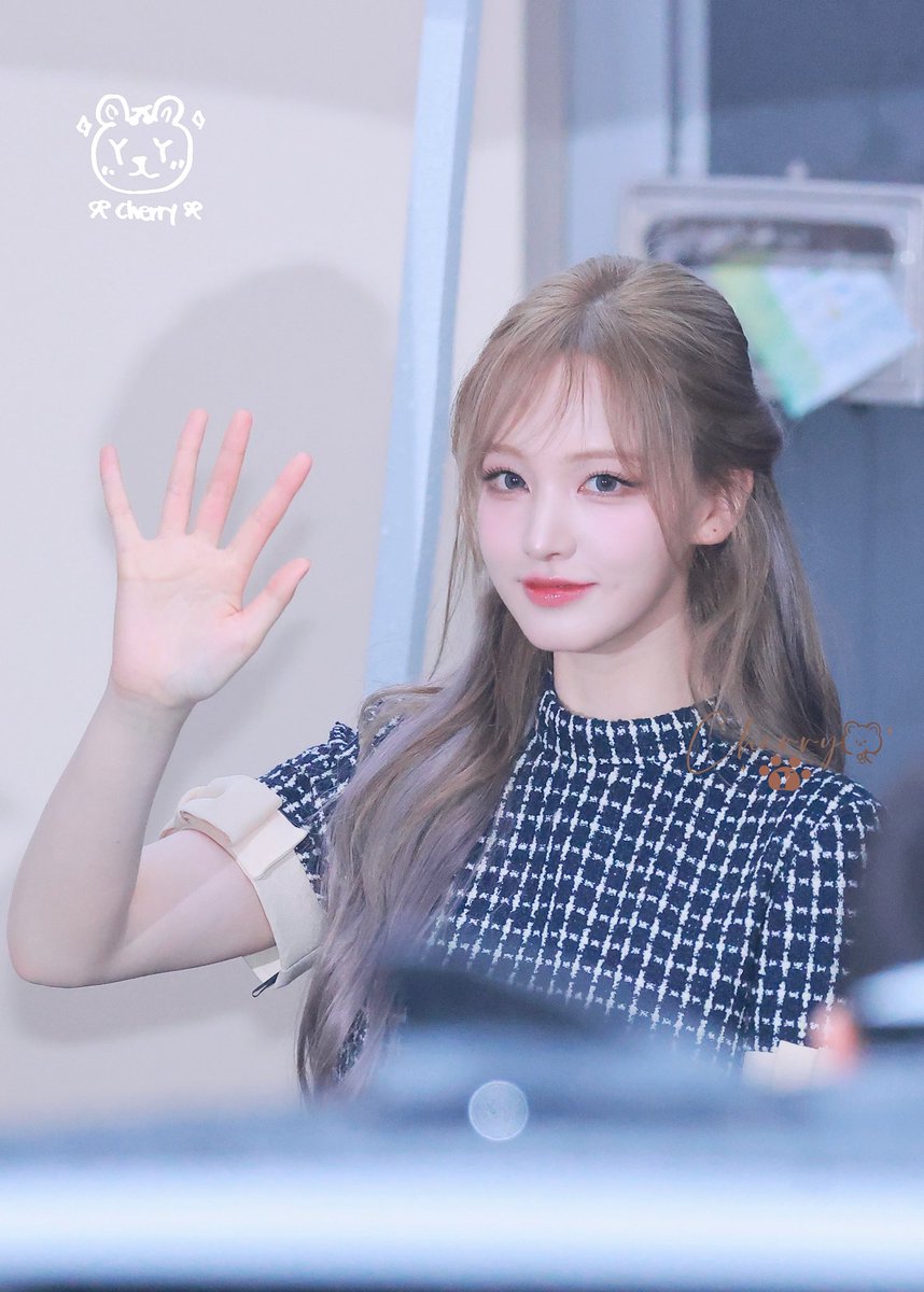 cherryY_Liz's tweet photo. 250620
👑 공주
#IVE #아이브 
#LIZ #리즈 #김지원 #リズ https://t.co/CeB3iuUxaN