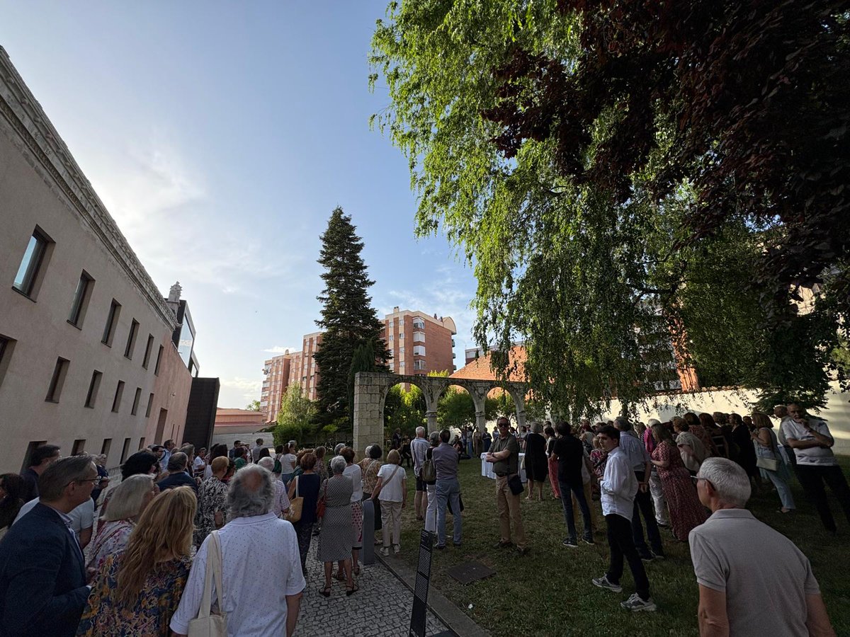 Como en otras ocasiones, FAMEVA ha celebrado su encuentro anual de los Amigos en los Jardines del Museo. Gracias a todos los que lo haceis posible 👏
