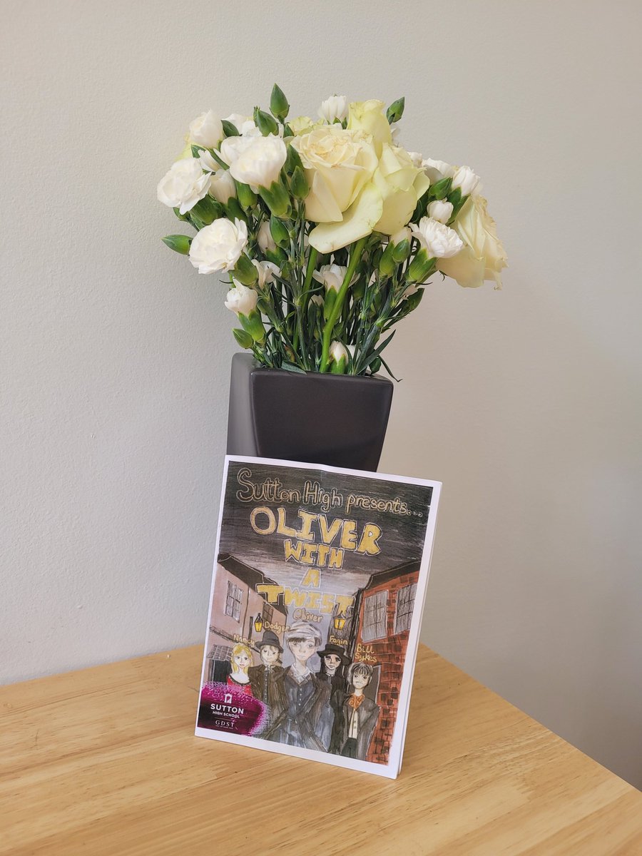 Still buzzing with pride after Year 6's performance of 'Oliver With A Twist'! Thank you so much for all of your hard work in recent weeks, it has been an absolute joy to watch you bring this show to life! 

#drama #theatre #performance #music #school #education #children #proud