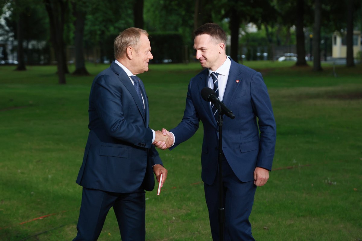 Leć Adam, leć 🙂 
Jest rzecznik rządu!