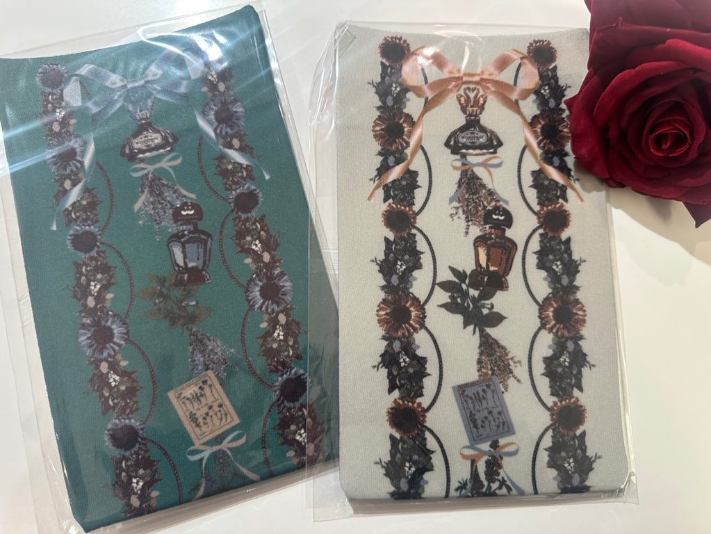 MetamorphoseEng's tweet image. 🍀JUST IN🍀
Secret Perfume Lab 2025
metamorphose.gr.jp/en/series/1923/

- Bustle Frill JSK
- Frill Headdress
- Printed Otk Socks

Some items were sold out during the pre-order period.
#perfumeprint #botanicalpattern
#metamorphose #mtdf #Lolitafashion