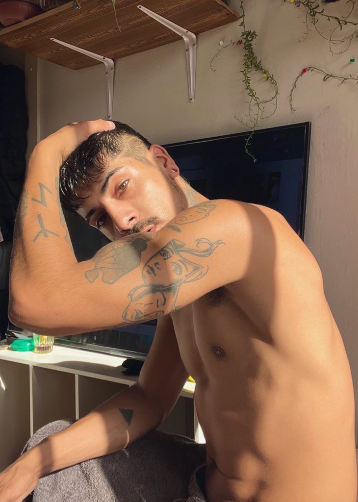 HotDan26 tweet media