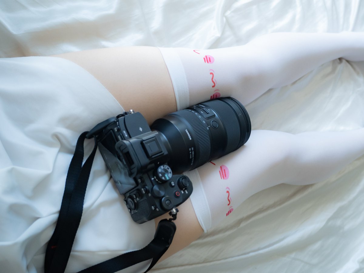 i got a new camera :3