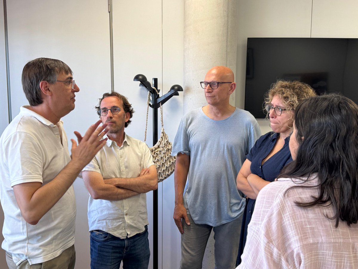 Salut Mental IB (@salutmentalib) on Twitter photo Avui ens hem reunit amb els gerents d'<a href="/EsGarrover/">FundacióGarrover</a> <a href="/EstelDeLlevant/">Estel de Llevant</a> i <a href="/GIRASOLSalutMen/">Associació GIRA-SOL</a> per obrir línies de treball conjuntes i posar en marxa a les Illes Balears experiències pilot de «peer to peer» o recolzament entre iguals en espais assistencials
<a href="/3SalutMental/">3 Salut Mental</a>
<a href="/SalutMentalIB/">Salut Mental IB</a> Avui ens hem reunit amb els gerents d'<a href="/EsGarrover/">FundacióGarrover</a> <a href="/EstelDeLlevant/">Estel de Llevant</a> i <a href="/GIRASOLSalutMen/">Associació GIRA-SOL</a> per obrir línies de treball conjuntes i posar en marxa a les Illes Balears experiències pilot de «peer to peer» o recolzament entre iguals en espais assistencials
<a href="/3SalutMental/">3 Salut Mental</a>
<a href="/SalutMentalIB/">Salut Mental IB</a>