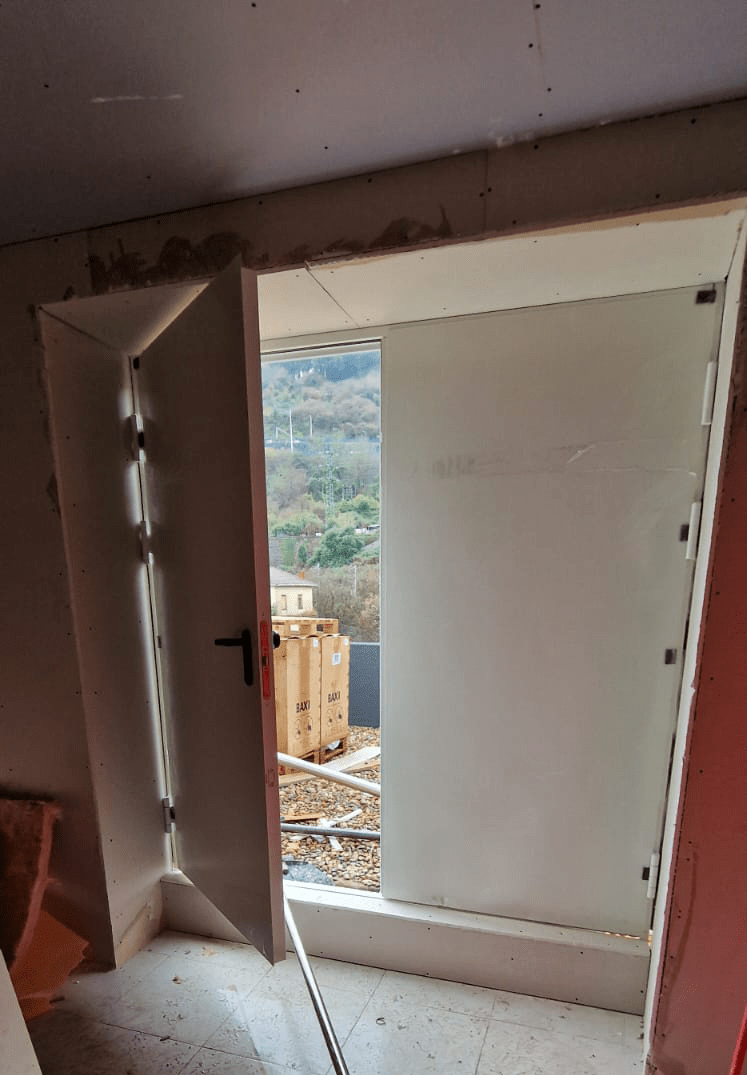 🎯 ¿Buscas paz en tu edificio? Con Audiotec, la fidelización es clave. Descubre cómo abordamos con éxito desafíos acústicos en salas de calderas. ¡Contáctanos para soluciones a medida! 
📩🏡 #PazResidencial #AudiotecSoluciones blgs.co/pC145F