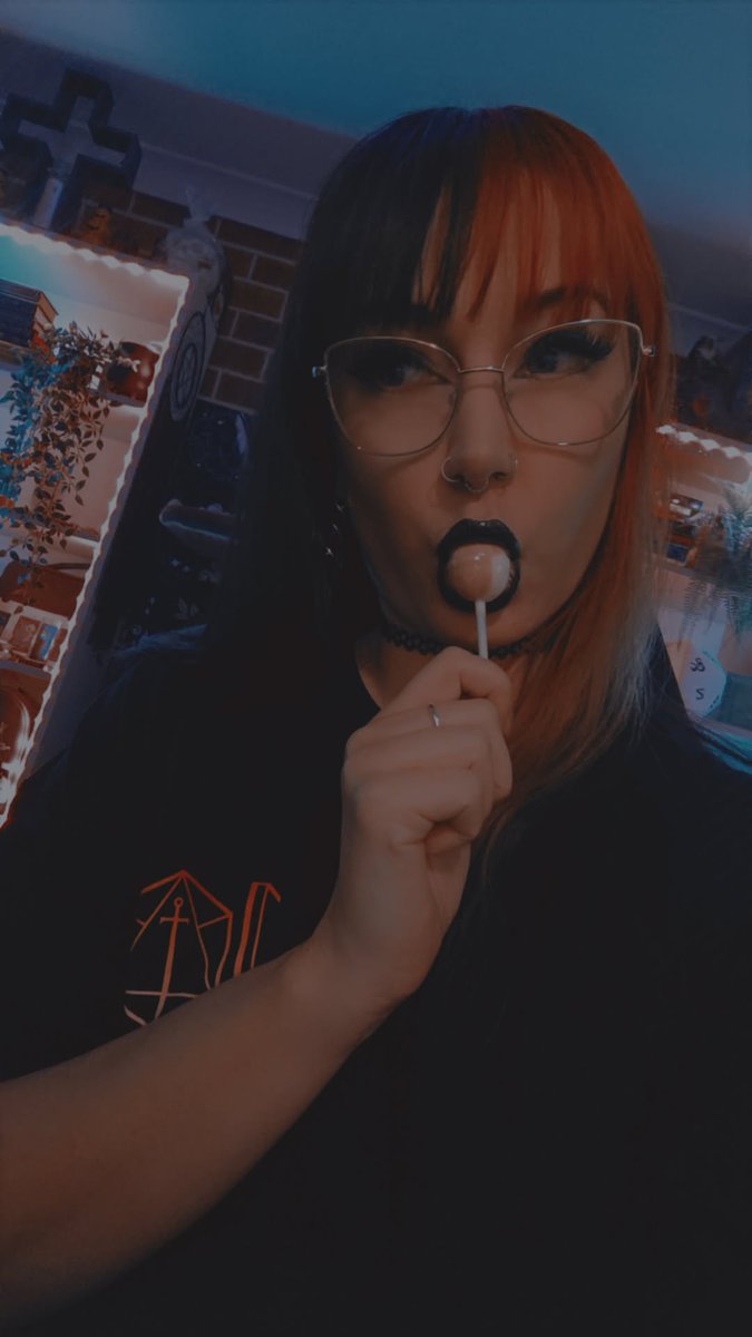 Its been a non stop 2 weeks (who am I kidding, months)
But tonight we are back to regular Blizz content with #diablo4!
Working on Season Journey tonight, lets do this!