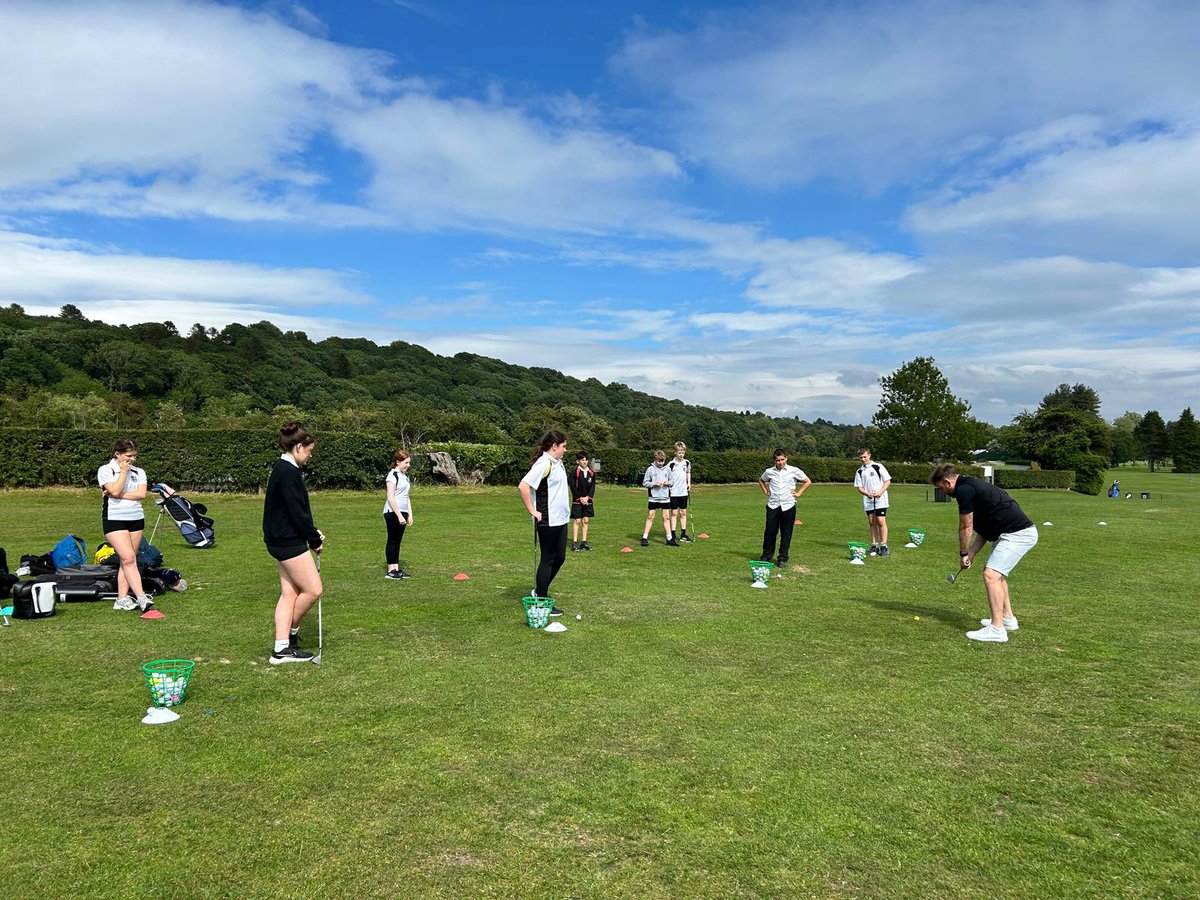 A huge thank you to Ilkley Golf club and Ilkley Pro Glen for the first coaching session on Monday as part of our new school club link. This continues until the end of the summer term. Thank you for your support and investing in the future of golf <a href="/IlkleyGolfClub/">Ilkley Golf Club</a> <a href="/leedsgolfpro/">Leeds Golf Pro</a>