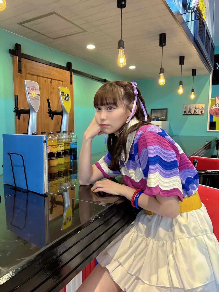 そして今回は、前回と打って変わってガーリーな感じにしてみちゃいました🦄🥤
どうですか〜？？
#半袖天使 #HKT48