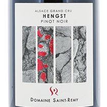 HUGE congratulations to @domainesaintremy for being awarded a PLATINUM medal at the <a href="/Decanter/">Decanter</a> World Wine Awards! 

Their Grand Cru Hengst Pinot Noir received 97 points  and was described as 'thrilling', 'plush', 'impeccable', and 'memorable'

results.decanter.com/DWWA/2025/wine…