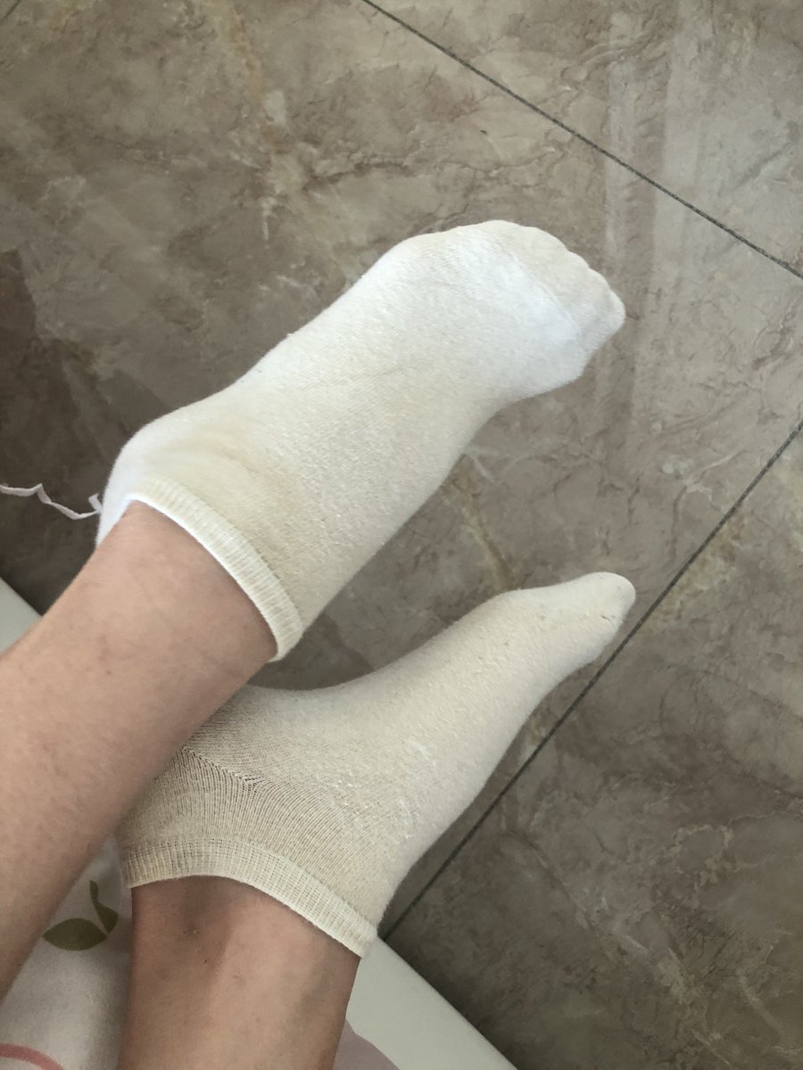 🐶儿子们，最后一天，继续:一等奖旗袍，二等奖高跟鞋，三等奖圣水和丝袜随机，幸运奖臭袜袜，关注+这条帖子转发+评论➕点赞，百分百中奖，21日晚上24点准时开奖，以图为准#原味內衣褲 #收狗 #SM #调教 #子母圈 #足控 #贱狗调教 #贱狗奴 #原味  #原味棉袜 #袜子 #足控 #恋足 #丝袜 #丝袜美女 #短袜