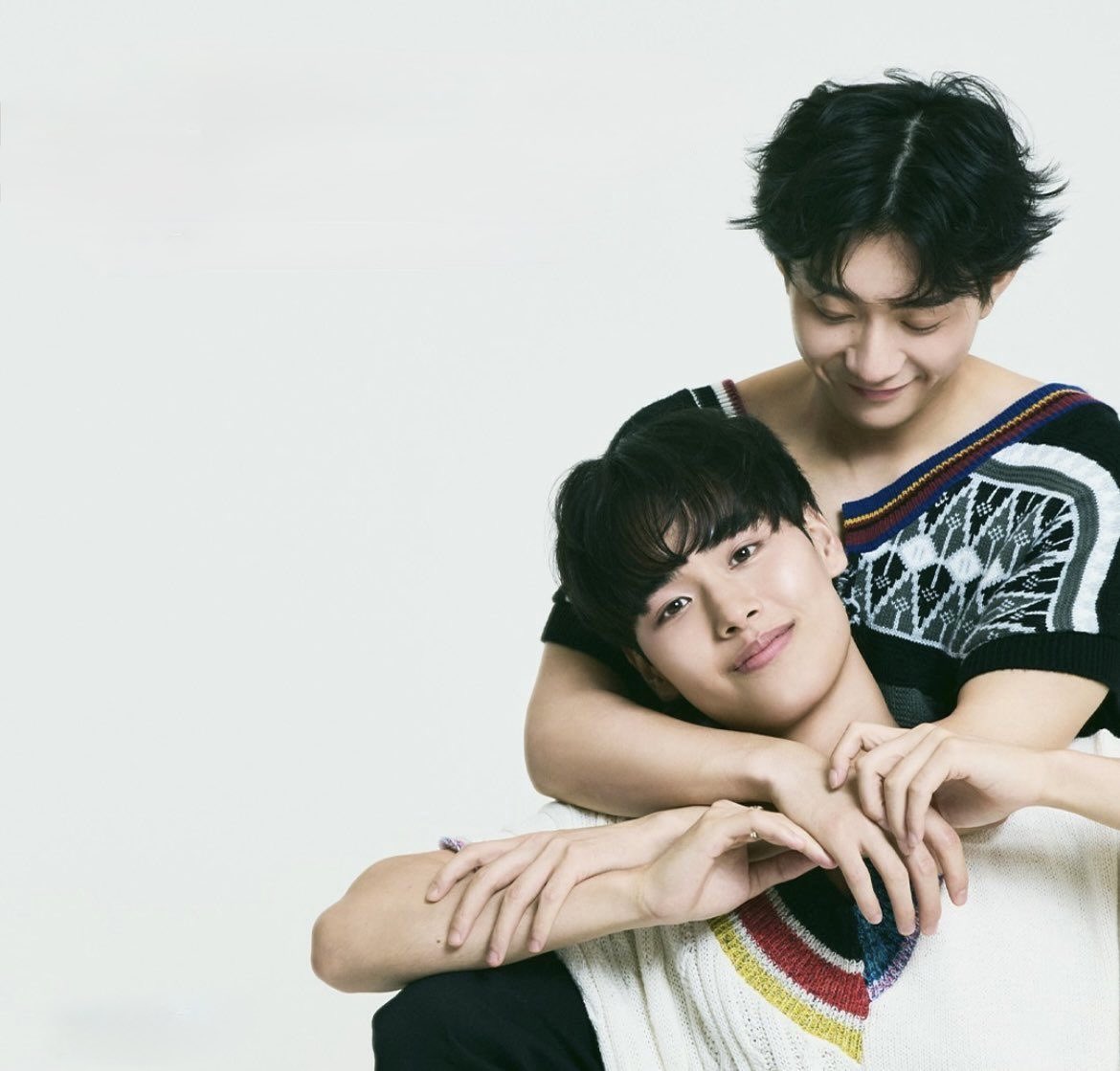 DaiShun_INTL's tweet photo. CALLING ALL EUROPEAN #DAISHUNESE 📣📣

an italian organizer wants to bring #DaiShun to meet fans in italy 🇮🇹✨but first, we need to know how many would come! 🥰

please fill out the form below to help us out 💖👇🏻

🔗: https://t.co/n5XL1HxBGC

#Dai_Shun #DaiNakai #ShunNakanishi https://t.co/PGfXA0dhQA