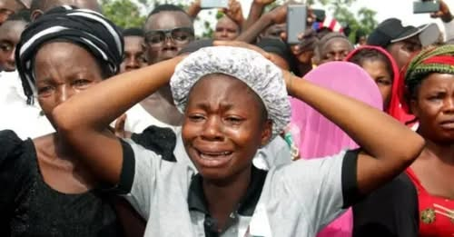 abati1990's tweet photo. Benue: Displaced survivors cry out over poor feeding, living conditions https://t.co/RUr5xGzl3q
Olamide | #GuaranteeByPohsidon | #inDriveSafety | #EnjoymentOverload https://t.co/RtdUnlt7Sv