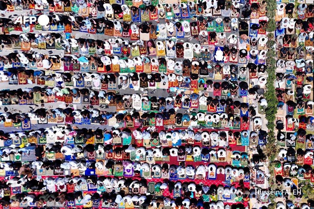 Thousands of supporters of #Iraq cleric Moqtada Sadr rallied Friday in #Baghdad, Basra and Kufa against Israel's war with Iran
"Israel is not in it for the (Iranian) nuclear. Israel and the Americans want to dominate the Middle East" said 54-year-old Abu Hussein
📸<a href="/Hussein_Afp/">Hussein Faleh | حسين فالح</a>