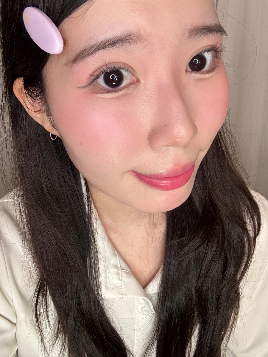 สีดูแรง แต่พอดูบนหน้ามันสวยจริงแก สีชัดแบบสดใสสสๆๆ🌈🩷