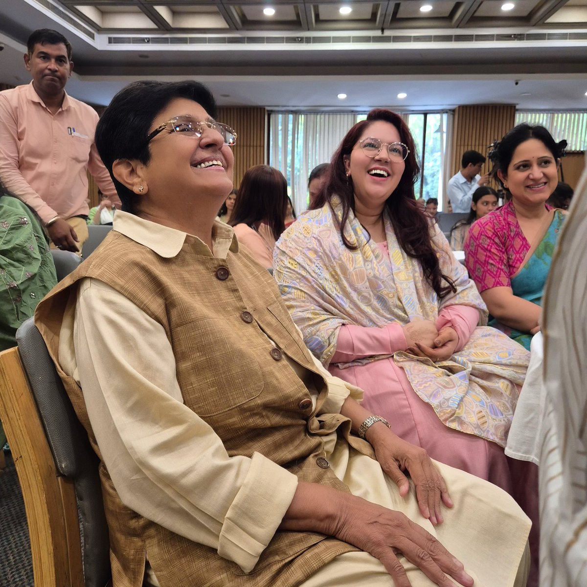Honoured to share the stage with the legendary Dr. Kiran Bedi ji — a woman who has not only broken barriers but built pathways for millions of women across India to lead with courage and conviction.
Grateful for the opportunity, the exchange, and the energy shared.🙏
#inspiration