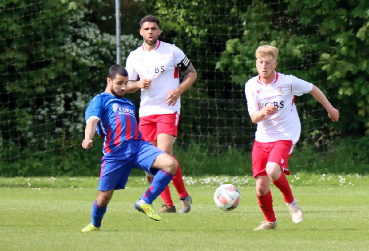 A reminder that 11 v 11 football is not permitted during the month of June, as it falls within the FA's 'closed season'.
This period is crucial to give players and volunteers a break and to allow for pitch maintenance and other activities to take place.

#AThrivingLocalGame
