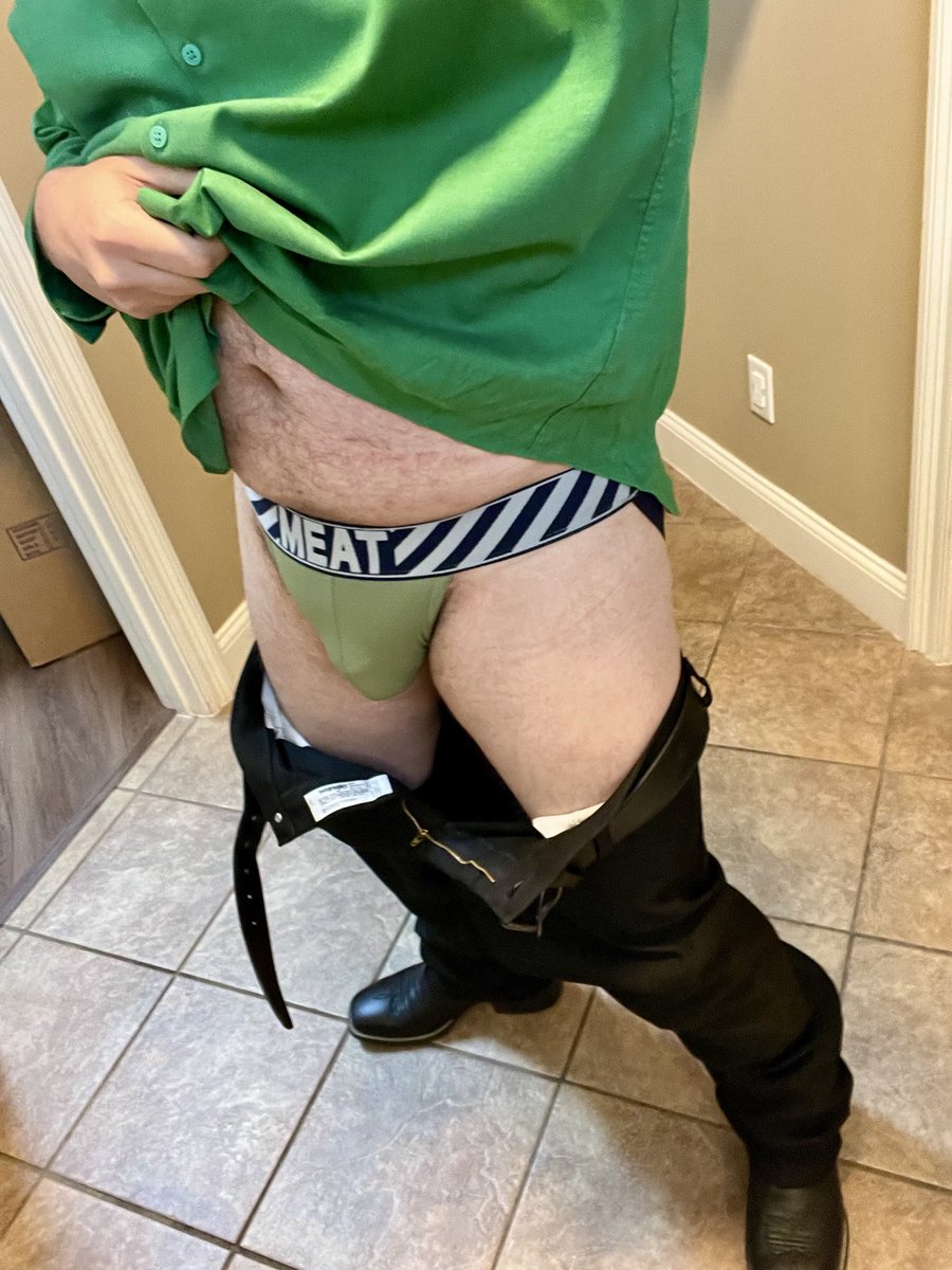 Green is my favorite color. 😅 y’all never would have guessed.