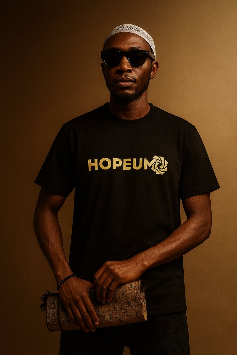 Moshtothewrld21's tweet photo. GmGm HOPERS 🧡🧡🧡 Jummah mubaarok 
Let's get the big bag together ❤️ 
#TGIF 
@Web3Nog @Hopeum_io @Nothing_amb https://t.co/m6frmzrqbl