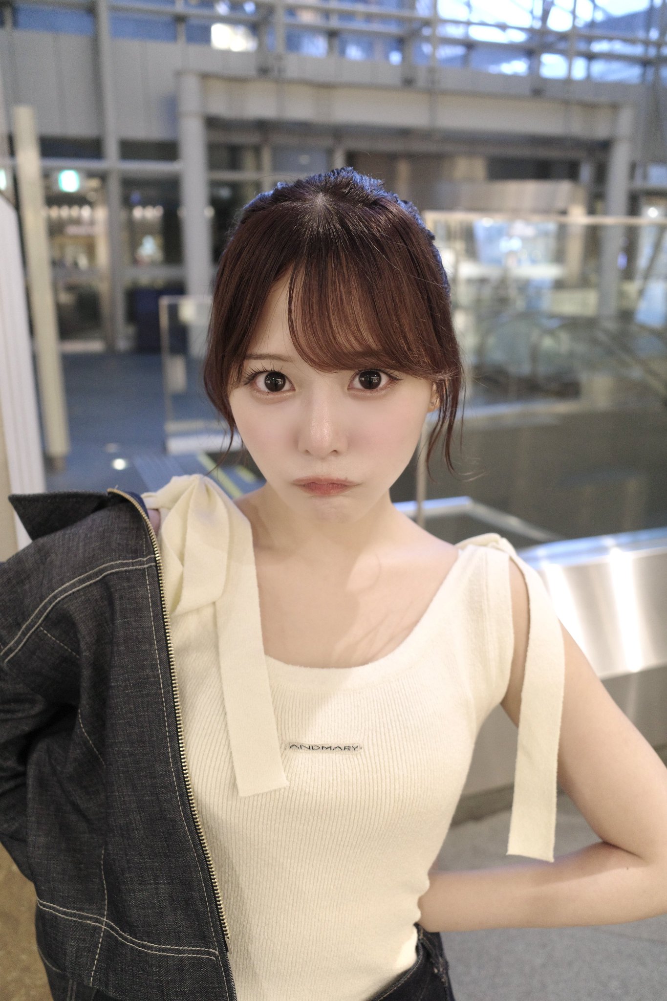 齊藤なぎさ 24girls 生写真 🤖😘﻿ ﻿ ﻿ ﻿ ﻿ ﻿ 24girlsで きあら👼と 『ロボキッス』﻿ ﻿ を歌