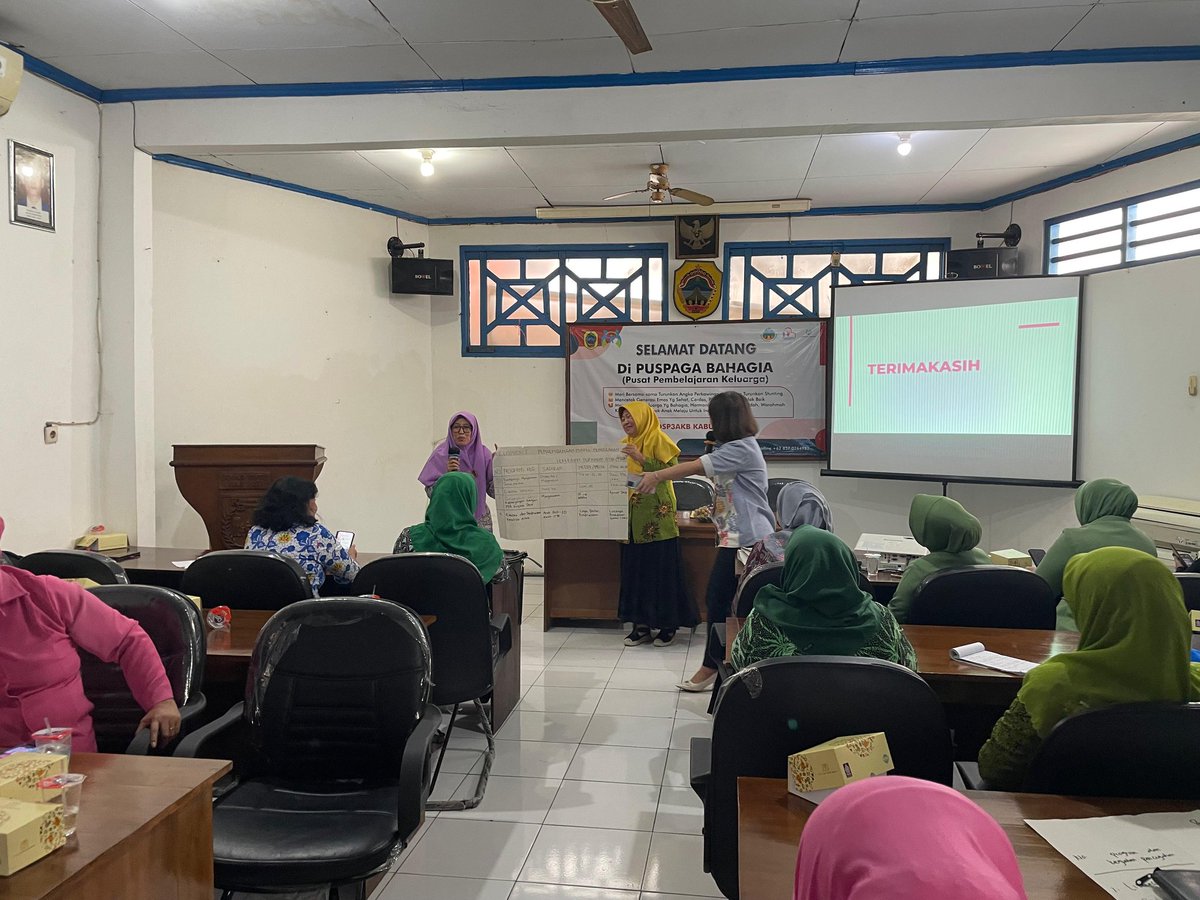 Ibu Iyuz dari Salimah Pati menjadi narsum dalam kegiatan 👆🏻Kekerasan Berbasis Gender dan Anak, bersama Dinas Sosial Kabupaten Pati
#Salimah
#salimahpati