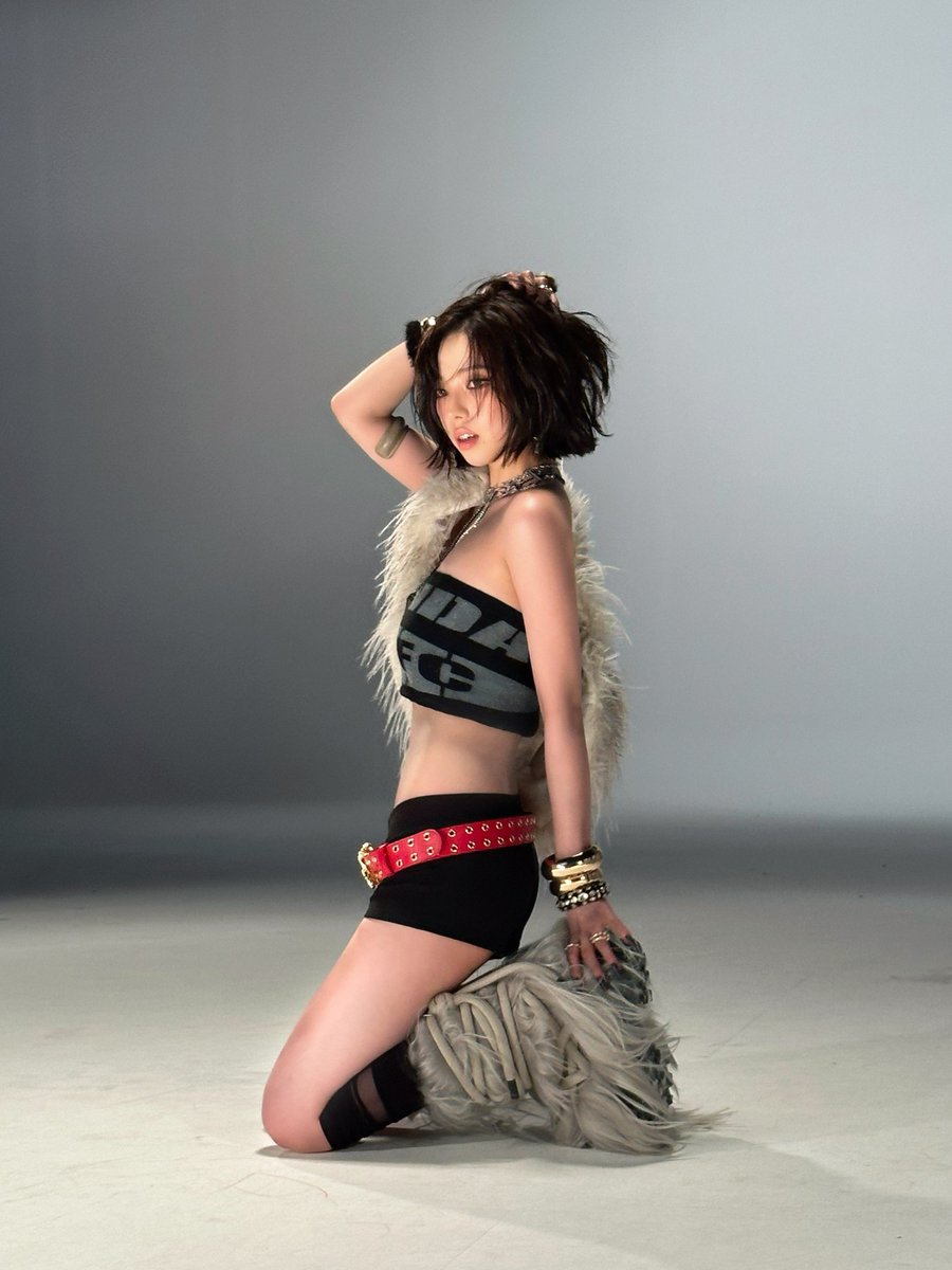 𝘿𝙍𝙒𝙆

#aespa #æspa #에스파 
#KARINA #카리나
#DirtyWork #aespaDirtyWork