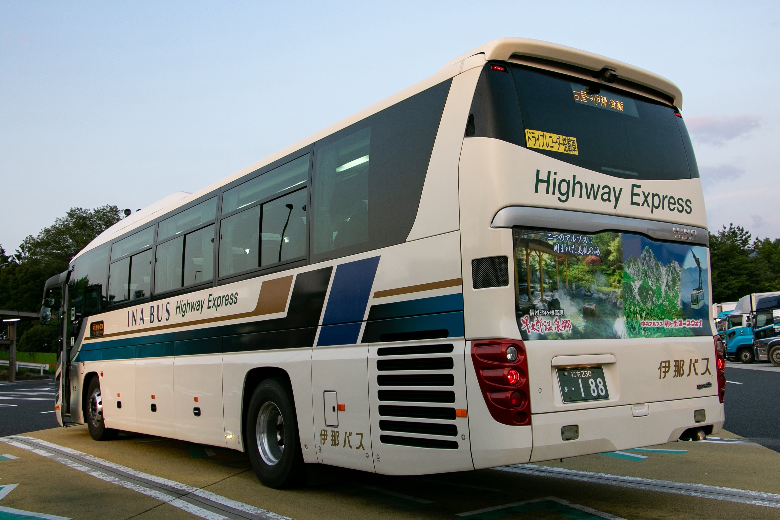 伊那バス 高速バスアクリル製行先サイド板 名古屋〜伊那箕輪 伊那バス 高速バスアクリル製行先サイド板 名古屋〜伊那箕輪