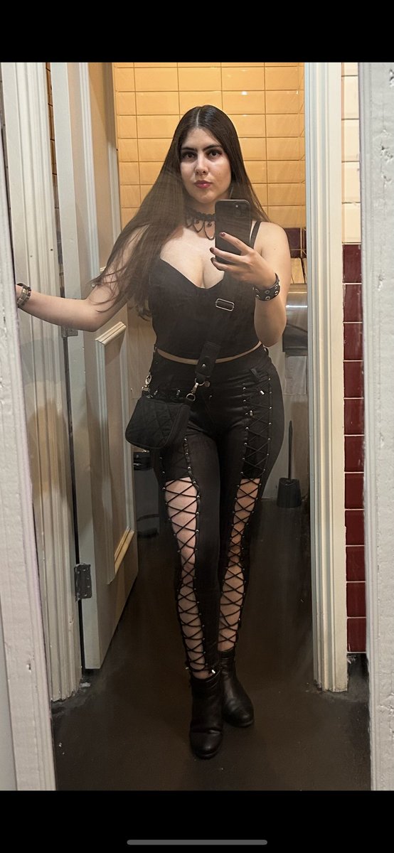 Claudia Pearl tweet media