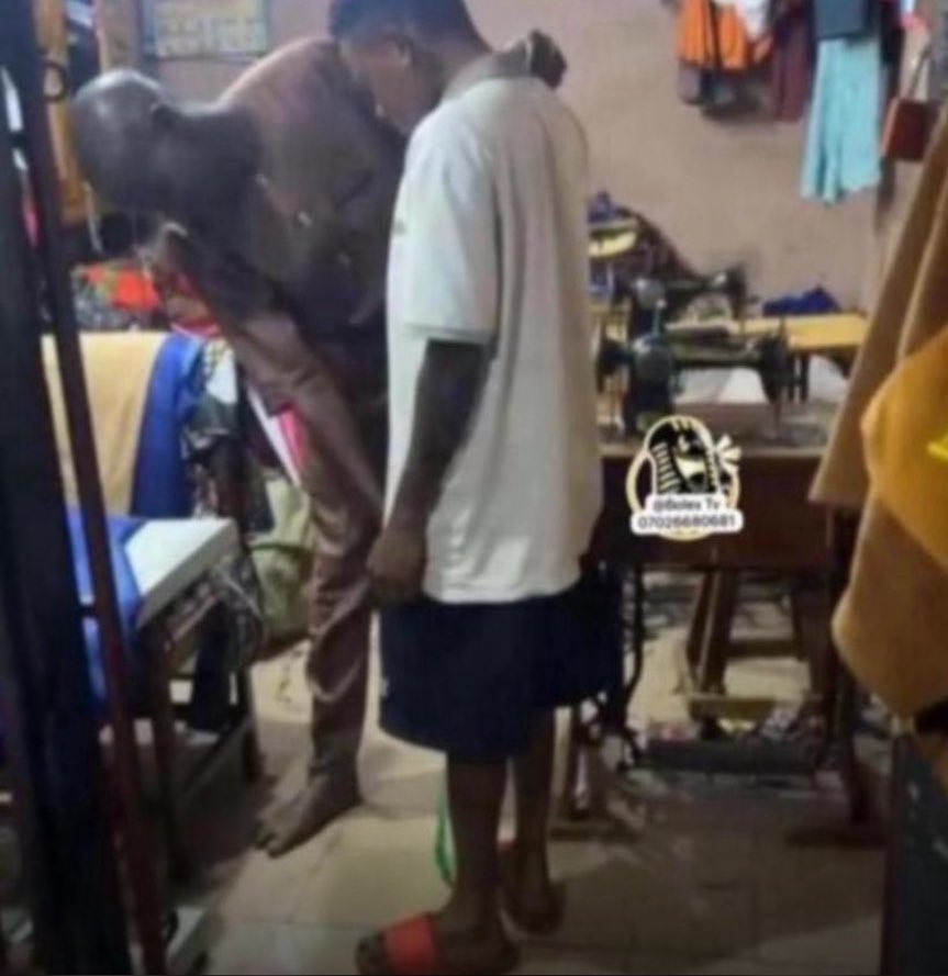 Baggy jeans and top 150k keh
Thank God say i still get Lace material for house