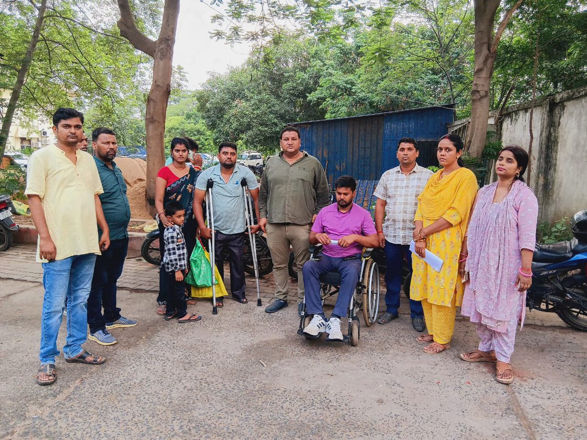amitkvikram's tweet image. वर्तमान स्थानांतरण प्रक्रिया से असंतुष्ट दिव्यांग, असाध्य रोगों से ग्रसित शिक्षक/शिक्षिकाओं के समस्याओं के निराकरण हेतु प्रयासरत
#स्थानांतरण
