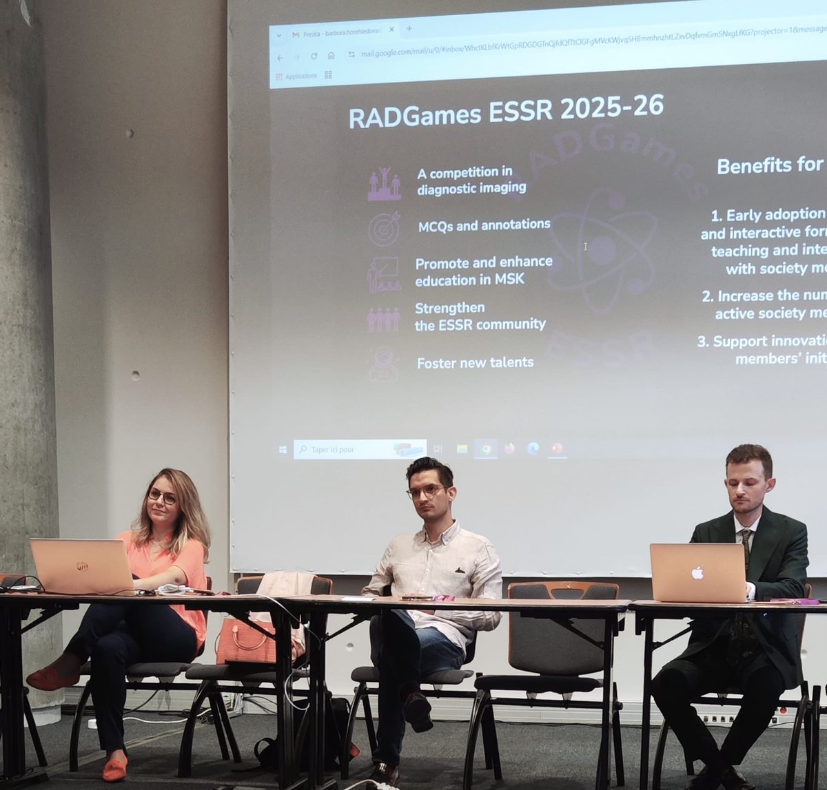 ESSRmsk's tweet image. Great vibes this morning at the #ESSR Young Club meeting!
👏 Kudos to Barbora Horehledova, Vid Matisic & Stefano Lusi for leading the way and driving innovation in MSK radiology.
The future looks bright! 💡
#MSKRadiology #YoungClub #ESSR2025